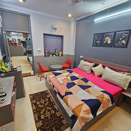 ניו דלהי Deer Park Home Stay מראה חיצוני תמונה